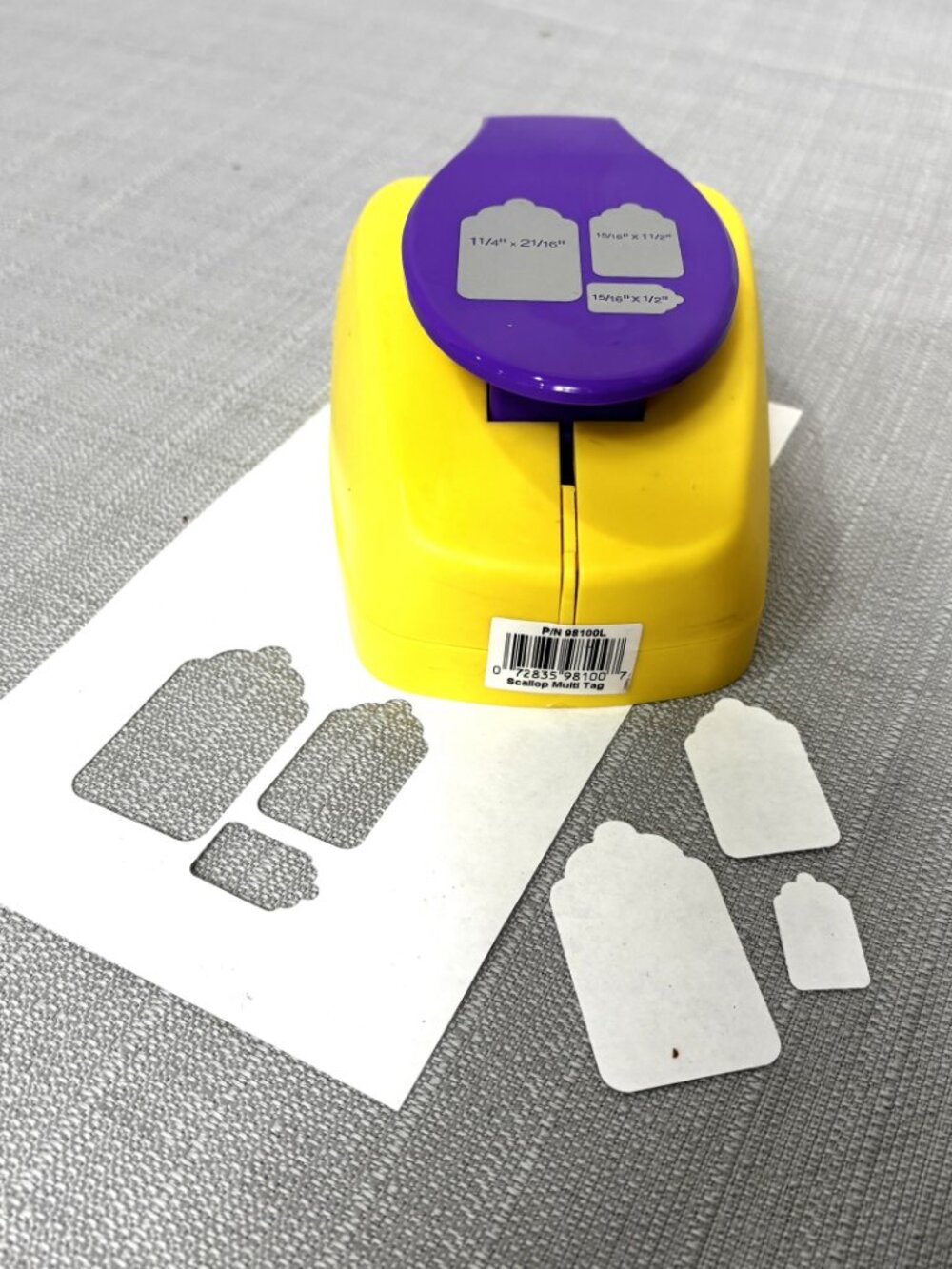 McGill Scallop Multi Size Tags Paper Punch Gift tags Scapbooking